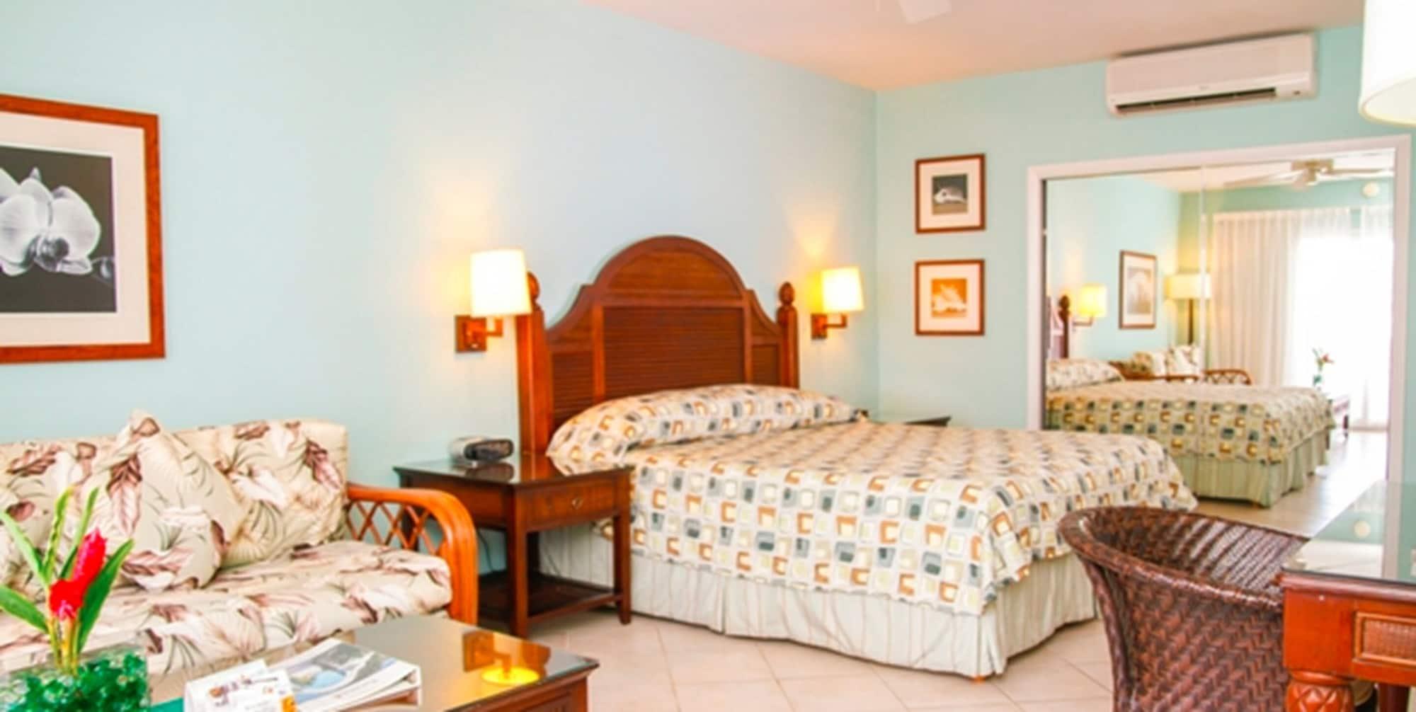 Trade Winds Hotel Dickenson Bay Exterior foto