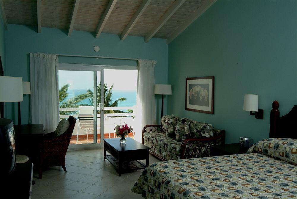 Trade Winds Hotel Dickenson Bay Exterior foto