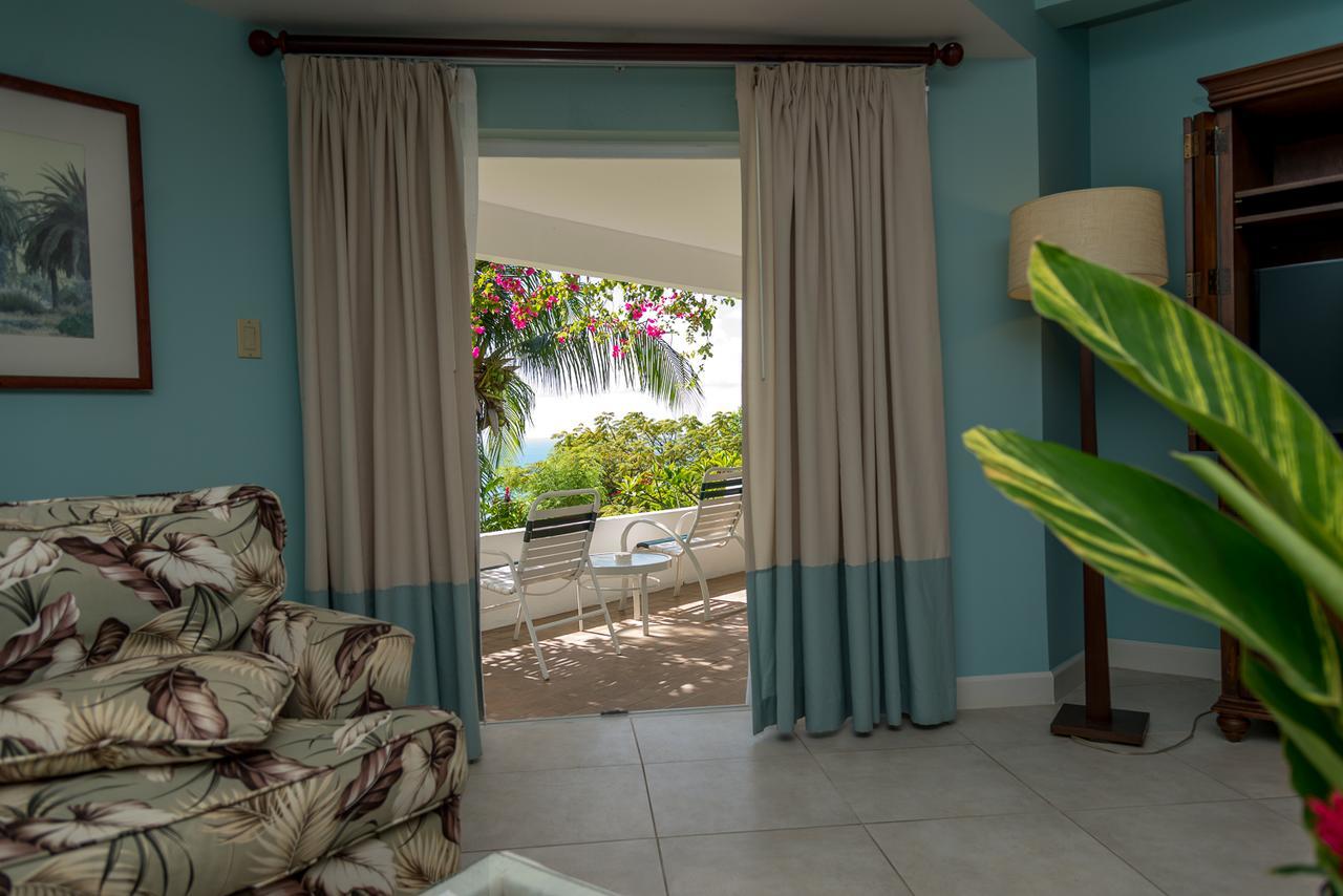 Trade Winds Hotel Dickenson Bay Exterior foto